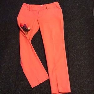 💐skinny coral clam diggers,